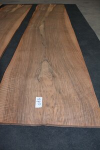 Franz&ouml;sischer Nussbaum furnier 270 x 57 - 57 cm | 0.6 mm | 1,5390 m&sup2;