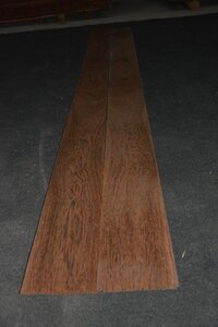 Wenge furnier 240 x 16 - 17 cm | 0.6 mm | 0,3960 m&sup2;