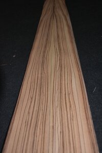 Zebrano furnier 320 x 10 - 11 cm | 0.6 mm | 0,3360 m&sup2;