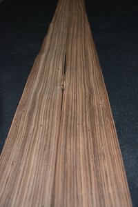 Zebrano furnier 243 x 13 - 14 cm | 0.6 mm | 0,3281 m&sup2;