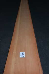 Amerikanische Kiefer furnier 332 x 23 - 23 cm | 0.6 mm | 0,7636 m&sup2;