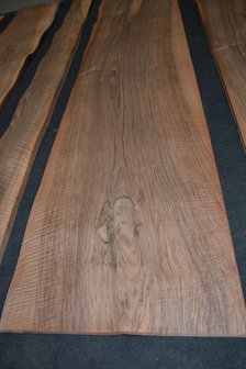 Franz&ouml;sischer Nussbaum Furnier moir&eacute; 270 x 58 cm | 0.8mm | 1,566m&sup2;