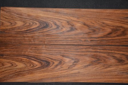 Indisch palissander Furnier 235 x 23-27 cm | 0.6 mm | 0,5875m&sup2;