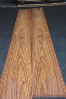 Indisch palissander Furnier 270 x 26-31 cm | 0.6 mm | 0,7695m&sup2;