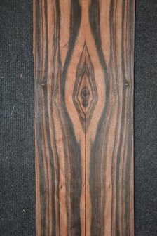 Coromandel furnier 98 x 8 - 9 cm | 0.6 mm | 0,0833 m&sup2;