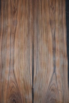 Santos palissander Furnier 214 x 26-29 cm | 0.6 mm | 0,5885m&sup2;