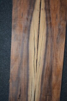 Santos palissander Furnier 216 x 9-13 cm | 0.6 mm | 0,2376m&sup2;