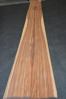 Santos palissander Furnier 302 x 14-16 cm | 0.6 mm | 0,453m&sup2;