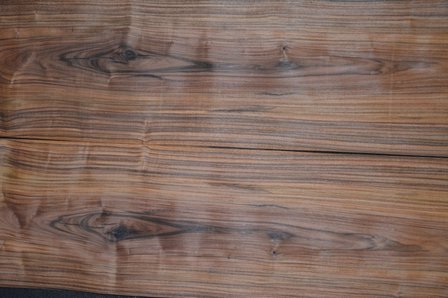 Swietenia-Mahagoni Furnier 242 x 44-45 cm | 0.6mm | 1,077m2