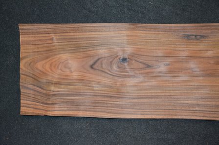 Santos palissander Furnier 213 x 25-29 cm | 0.6 mm | 0,5751m&sup2;