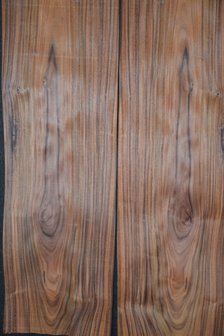 Santos palissander Furnier 213 x 25-29 cm | 0.6 mm | 0,5751m&sup2;