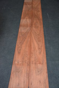 Afrikaans palissander Furnier 250 x 22 cm | 0.6 mm | 0,55m&sup2;
