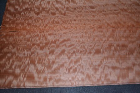 Makore furnier 213 x 40 - 41 cm | 0.6 mm | 0,8627 m&sup2;