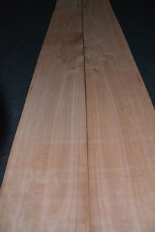 Kirschbaum Furnier 255 x 19 cm | 0.6mm | 0,49m&sup2;