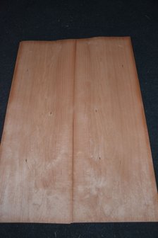 Kirschbaum Furnier 78 x 27 cm | 0.6mm | 0,21m&sup2;