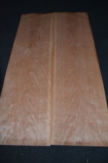 Kirschbaum Furnier 97 x 28 cm | 0.6mm | 0,27m&sup2;
