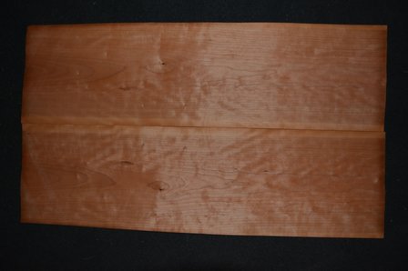 Kirschbaum Furnier 97 x 28 cm | 0.6mm | 0,27m&sup2;