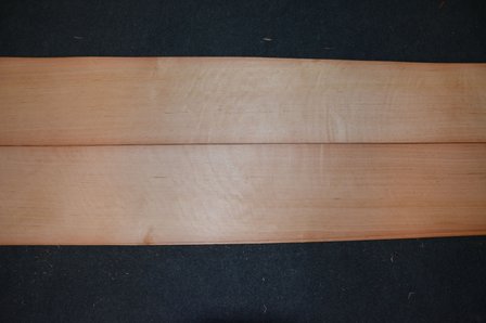 Oregon Pine Furnier 215 x 19-24 cm | 0.6 mm | 0,48m&sup2;
