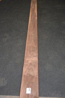 Amerikanischer Nussbaum Furnier 435 x 17-21 cm | 0.6mm | 0,827m&sup2;