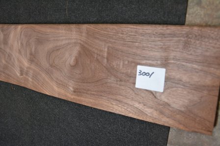 Amerikanischer Nussbaum Furnier 435 x 17-21 cm | 0.6mm | 0,827m&sup2;