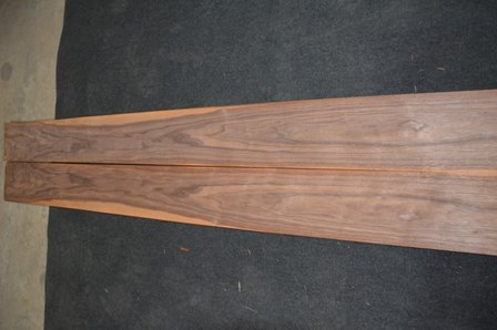 Amerikanischer Nussbaum Furnier 440 x 17 cm | 0.6mm |  0,748m&sup2;