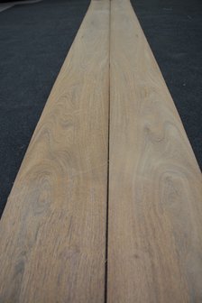 Braunholz Furnier 325 x 22 cm | 0.6mm | 0,715m&sup2;
