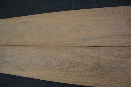 Braunholz Furnier 325 x 22 cm | 0.6mm | 0,715m&sup2;