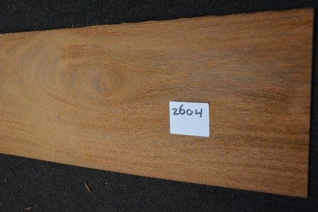 Braunholz Furnier 325 x 19-22 cm | 0.6mm | 0,666m&sup2;