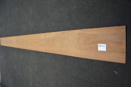 Braunholz Furnier 325 x 19-22 cm | 0.6mm | 0,666m&sup2;