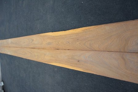 Braunholz Furnier 325 x 15 cm | 0.6mm | 0,488m&sup2;