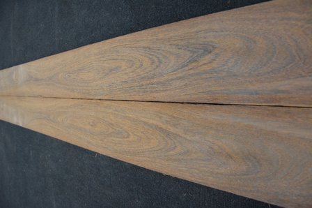 Braunholz Furnier 325 x 15 cm | 0.6mm | 0,488m&sup2;