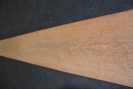Braunholz Furnier 325 x 27 cm | 0.6mm | 0,878m&sup2;