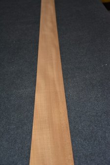 Teakholz Furnier 239 x 11-12 cm | 0.6 mm | 0,275m&sup2;
