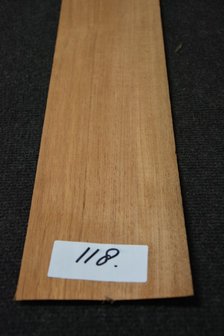 Teakholz Furnier 233 x 11-13 cm | 0.6 mm | 0,280 m&sup2;