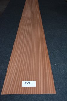 Sapelli mahonie Furnier 221 x 25-28 cm | 0.6mm | 0,586m&sup2;