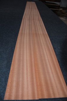Sipo-Mahagoni Furnier 225 x 10-11 cm | 0.6mm | 0,261m&sup2;