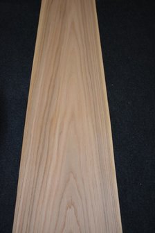 Europ&auml;ische Eiche furnier 154 x 23,5 - 23,5 cm | 0.6 mm | 0,3619 m&sup2;