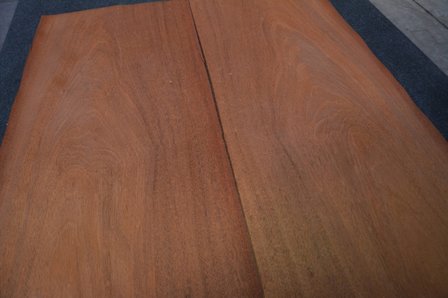 Santos-Palisander furnier 173 x 9 - 9 cm | 0.6 mm | 0,1557 m&sup2;