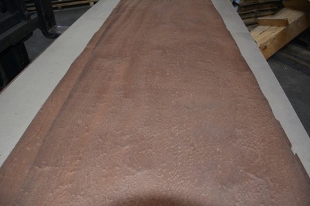 Pommele-Mahagoni Furnier 254 x 66 cm | 0.6mm | 1,676m2