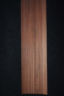 Rosenholz Furnier 307 x 11-14 cm | 0.6 mm |0,382 m2 | kwartiers