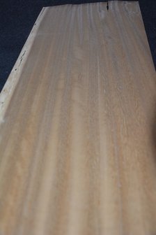 Iroko Furnier 210 x 27-28 cm | 0.6mm | 0,578m2