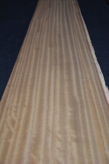 Iroko Furnier 210 x 34-36 cm | 0.6mm | 0,735m2