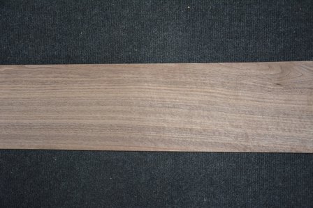 Amerikanischer Nussbaum Furnier 233 x 15-17 cm | 0.6mm | 0,370m&sup2;