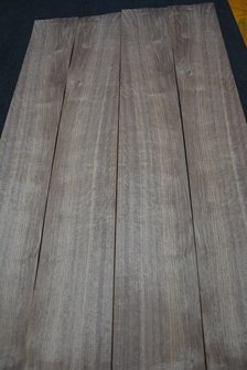 Amerikanischer Nussbaum Furnier 233 x 15-17 cm | 0.6mm | 0,370m&sup2;