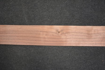 Amerikanischer Nussbaum Furnier 235 x 11-13 cm | 0.6mm | 0,282m&sup2;