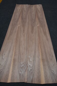 Amerikanischer Nussbaum Furnier 115 x 10-11 cm | 0.6mm | 0,121m&sup2;