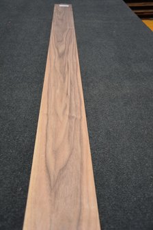 Amerikanischer Nussbaum Furnier 219 x 13-14 cm | 0.6mm | 0,296m&sup2;