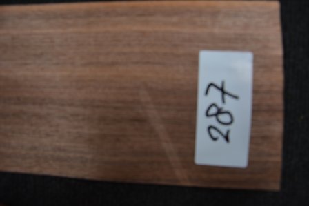 Amerikanischer Nussbaum Furnier 245 x 11cm | 0.6mm | 0,282m&sup2;