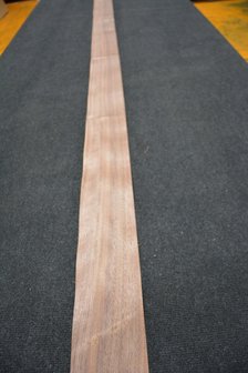 Amerikanischer Nussbaum Furnier 245 x 11cm | 0.6mm | 0,282m&sup2;