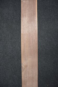 Amerikanischer Nussbaum Furnier 242 x 11 cm | 0.6mm | 0,266m&sup2;